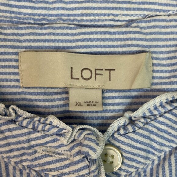 LOFT Top XL Blue White Striped Eyelet Embroidered Flutter Sleeve Button-Front - Picture 10 of 11